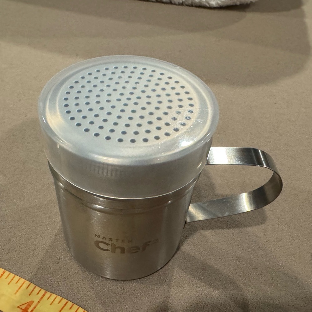 5/$25 Master Chef Stainless Steel Spice/Dredge Seasoning Shaker.